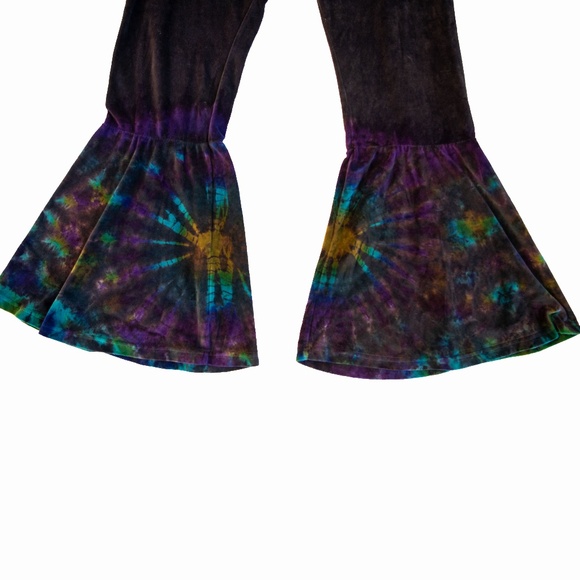 Black and Multicolor Flare Pants - Picture 4 of 9